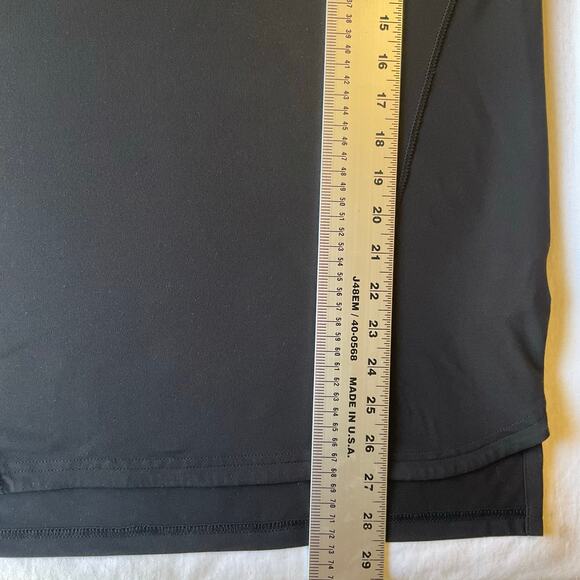 PUMA Women T-shirt size M US Black Short Sleeve CloudSpun Casual Workout Active - Picture 4 of 7